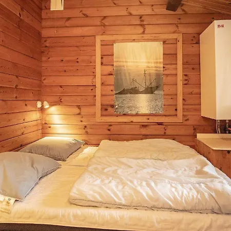 Holiday home Four-bedroom In Roslev 3 Noreng